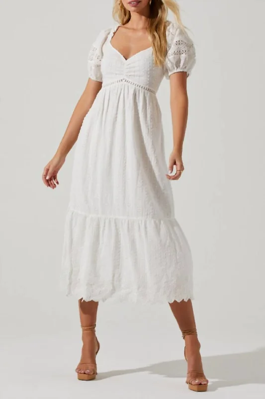 Itzel Dress In White